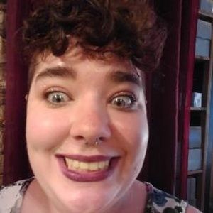 Meet your Posher, Caitlin